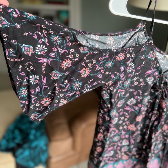 LA Hearts Peek a boo off shoulders top floral   sz S - Picture 4 of 6